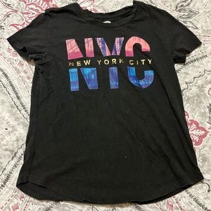 Black Old Navy short sleeve tea size 8 or medium in great condition.